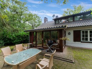 House | Exterior - Beautiful Holiday Home in Baarle-nassau With Garden (Baarle-Nassau)