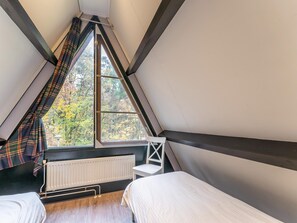 3 bedrooms, individually furnished, bed sheets
