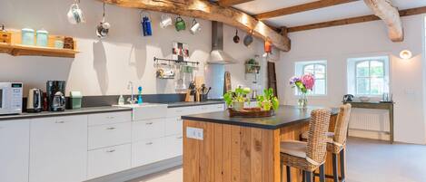 Hus | Eget kjøkken | Høy barnestol