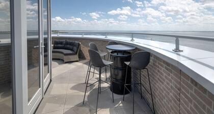 Premium Apartment With Covered Terrace