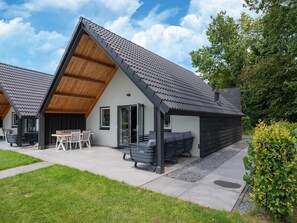 House | Exterior - Beautiful House in Kerkdriel on the Waterfront (Kerkdriel)