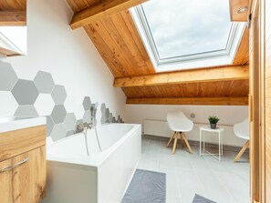 House | Bathroom - Holiday Home in Forested Netherlands With Terrace (Goirle)