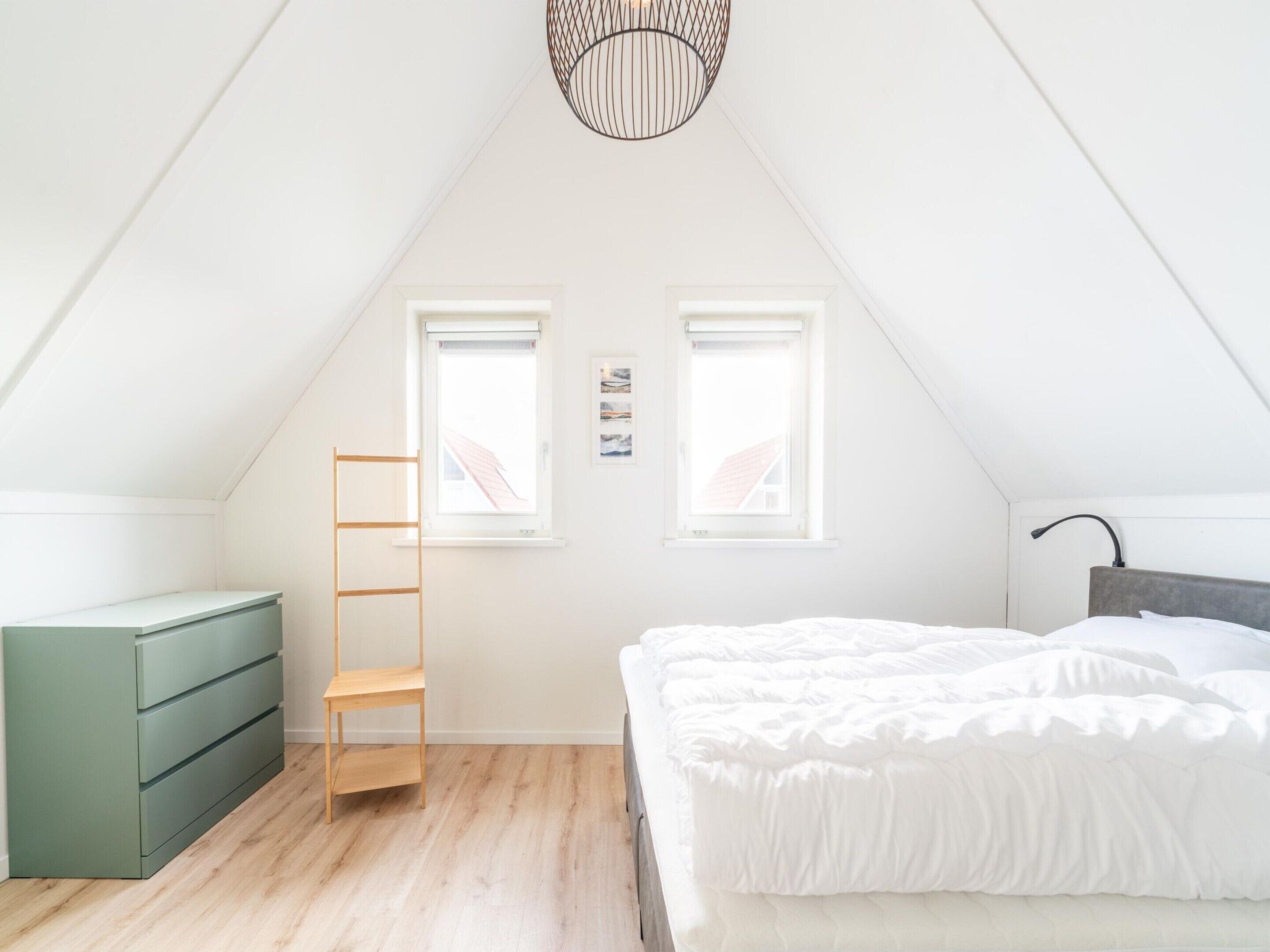 House | 4 bedrooms, bed sheets