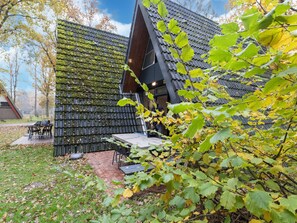 House | Garden - Woodland Bungalow w/ BBQ (Stramproy)