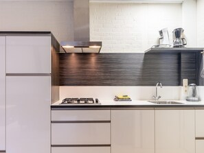 House | Private kitchen | Microwave - Woodland Bungalow w/ BBQ (Stramproy)