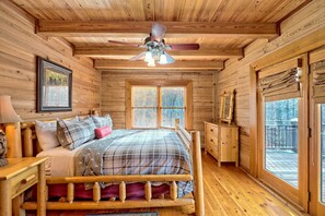 10 bedrooms, in-room safe, desk, iron/ironing board - Sleeps 28, 2 Cabins, 10BR/8BA, Hot Tub, Game Room, Firepit, King Beds, Helen, GA (Sautee Nacoochee)