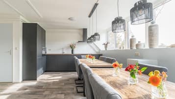 House | Dining