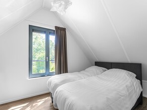 Huis | 3 slaapkamers, individueel gemeubileerd, beddengoed