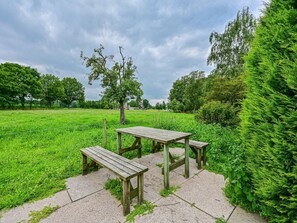 Garden - Farmhouse in De Heurne With Animal Farm (De Heurne)