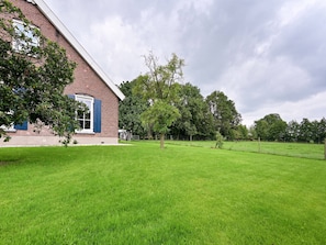 Garden - Farmhouse in De Heurne With Animal Farm (De Heurne)