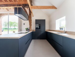 House | Private kitchen - Attractive Holiday Home in Voorst With Garden (Voorst)