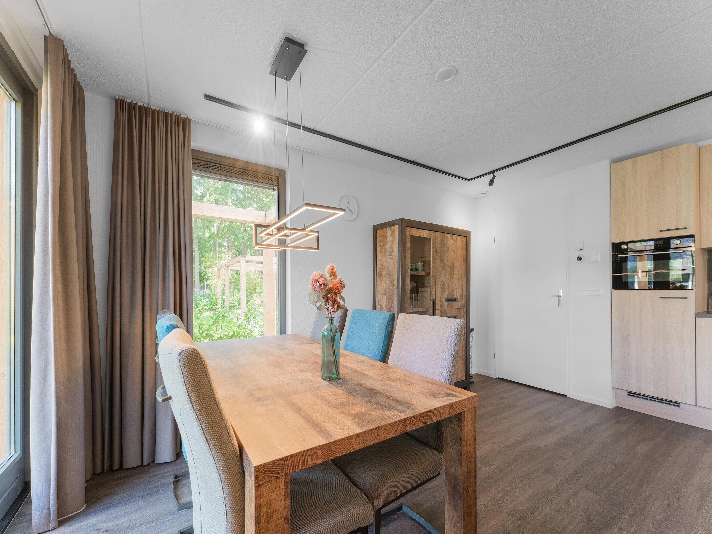 House | Dining