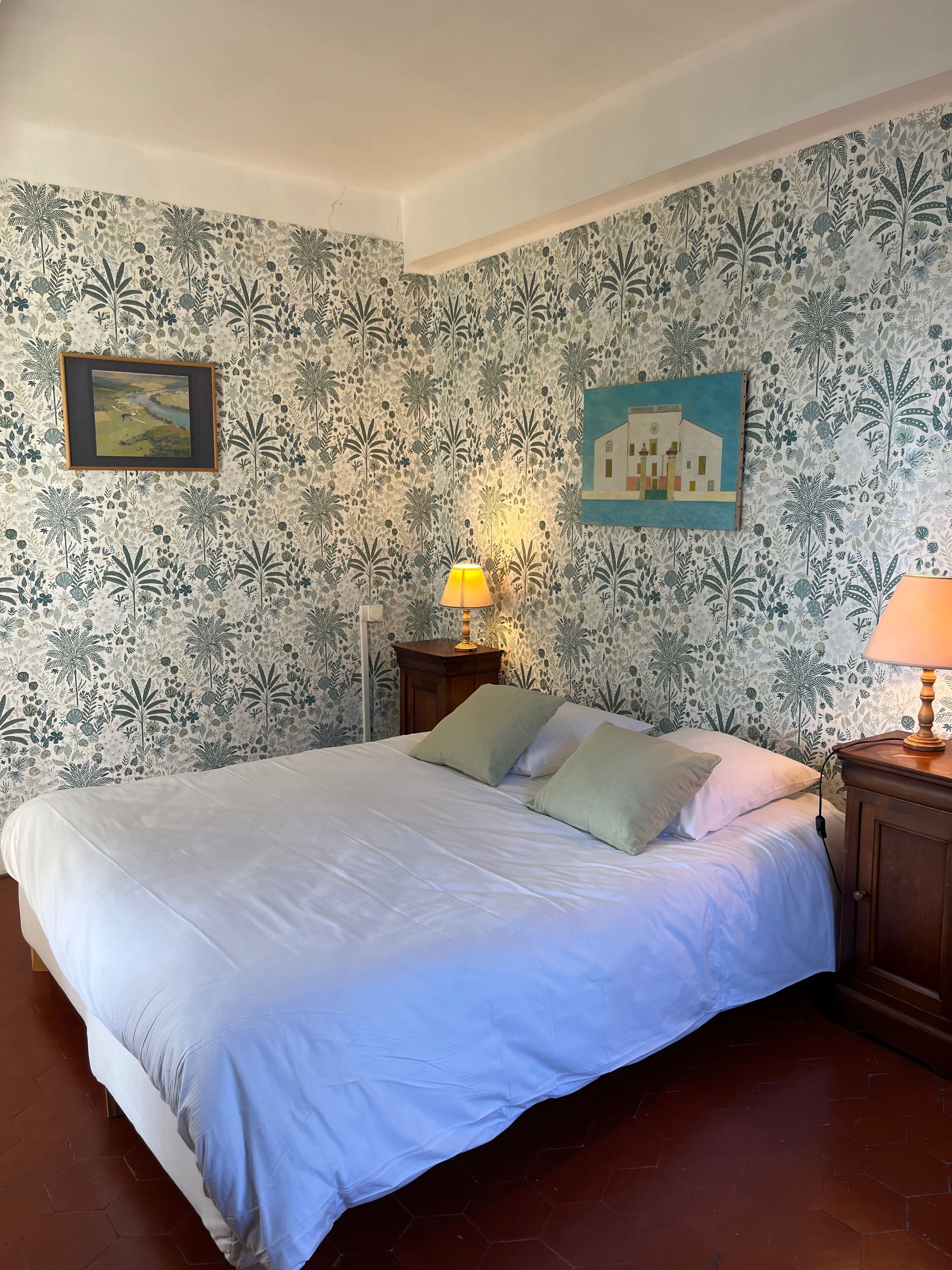 Suite – romantic, utsikt mot hage | Individuelt dekorert, individuelt innredet og skrivebord