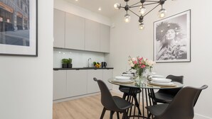 Private kitchenette - Bracka Fashion Apartment by Renters (Warsaw)