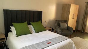 1 bedroom, WiFi, bed sheets - Join us for your visit to Centurion (Centurion)