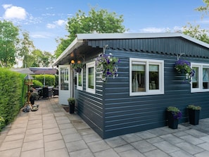 House | Exterior - Lovely Wooden Chalet With Garden in Reutum (Reutum)