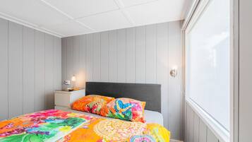 Casa | 2 quartos, individualmente mobiliados, roupa de cama