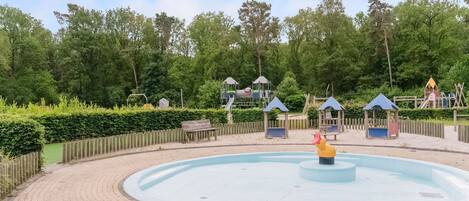 Hus | Pool | Utomhuspool