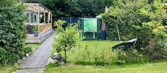Lovely Chalet in De Pol With Garden