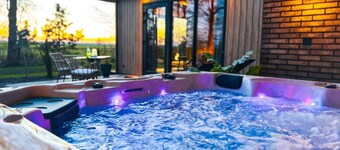 Wellness Retreat With Private Hot Tub