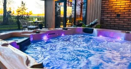 Wellness Retreat With Private Hot Tub