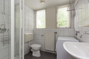 House | Bathroom - Holiday Home Near Lemelerberg Nature Reserve (Lemele)