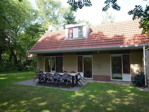 House | Dining - Holiday Home Near Lemelerberg Nature Reserve (Lemele)