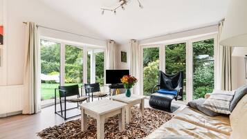 House | Dining