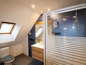 Apartment | Bathroom - Shed 57b in an old Flour Mill in Haulerwijk (Haulerwijk)