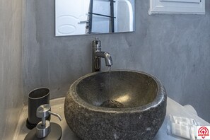 Apartment | Bathroom