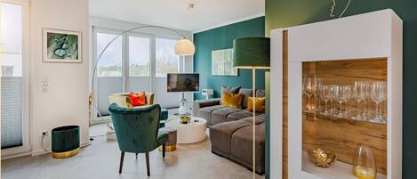 TV, DVD player, stereo