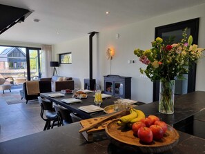 House | Dining - Luxury Villa Near the Frysian Water (Balk)