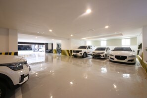 Free self parking - HOTEL LIME (Yeosu)