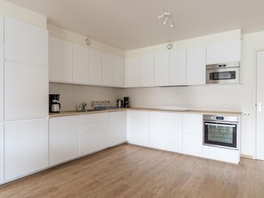 Apartment | Private kitchen - Group Apartment Ameland Near Nes (Nes)