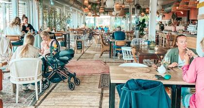 Apartment Sneekermeer With Water Sports Access