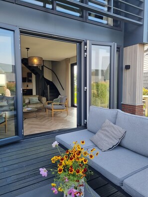 House | Balcony - Water Villa in Balk With Private Jetty (Balk)