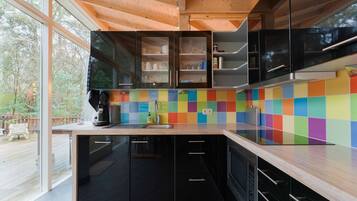 House | Dapur peribadi | Kerusi tinggi