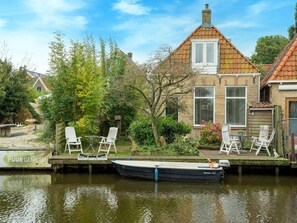 Exterior - Waterside Escape With Private Jetty (Heeg)