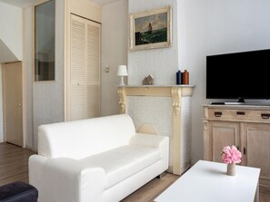 House | Living room - Waterside Stay With Private Jetty (Heeg)