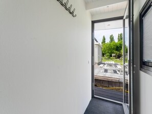 Mobile Home | Reception