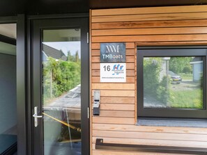 Mobile Home | Reception
