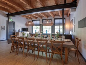 House | Dining - Inn in Ternaard Near Heritage (Ternaard)