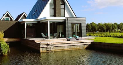 Holiday Home in Stavoren by Private Jetty