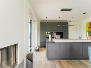 House | Private kitchen - Holiday Home in Stavoren by Private Jetty (Stavoren)