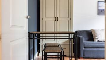 Apartment | Living area | 37-inch TV with cable channels, Netflix, streaming services