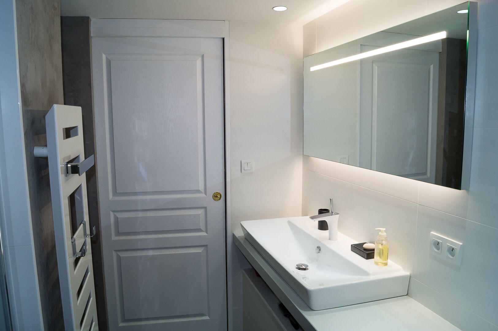 Deluxe Double Room | Bathroom