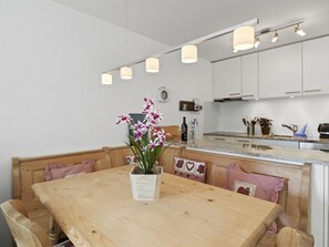 Dining - Nr.43 Haus Sotmirana by Interhome (Lenzerheide)