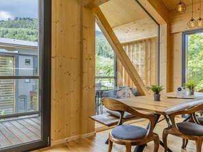 تناول الطعام