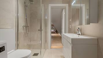 Premium Apartment, 3 Bedrooms, 2 Bathrooms, City View | Bathroom | Hair dryer