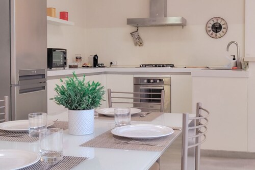 [Center] Space, Comfort, WiFi e Smart TV